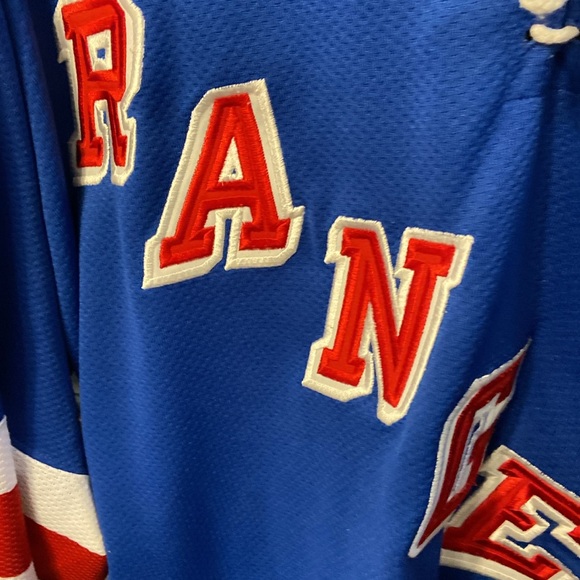 Men’s Rangers jersey - Picture 4 of 6